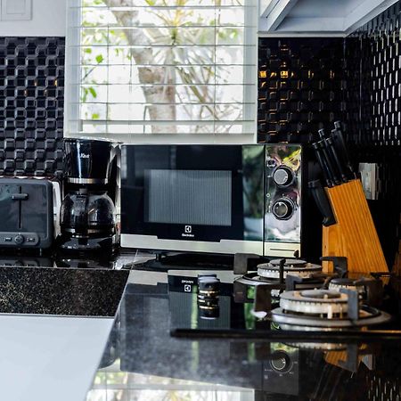 Charming, Villa Sofie - Central Sanur With Refreshing Pool Ngoại thất bức ảnh